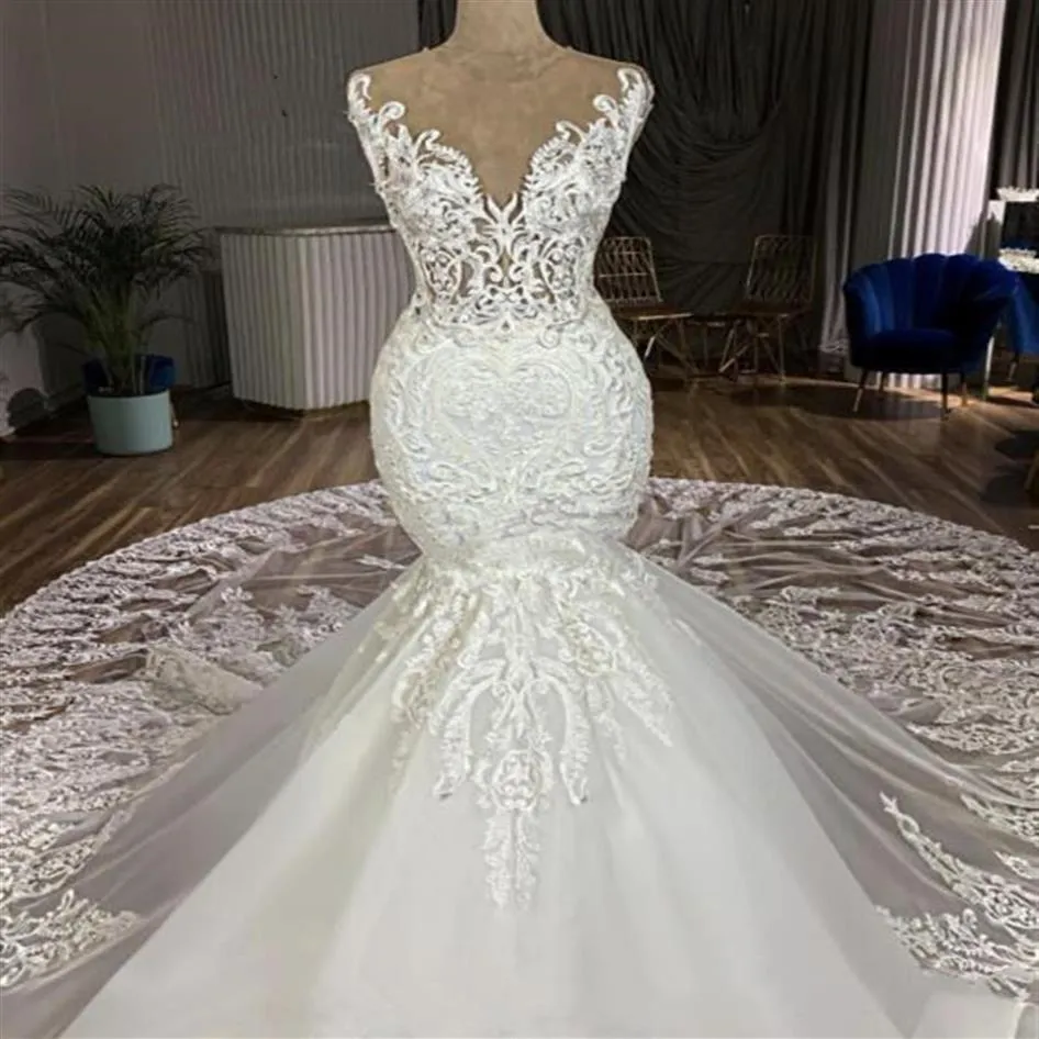 2021 Denizkızı Gelinlik Şapel Tren 3D Aplikes Mücevher Dantel Gelin Önlükleri Özelleştirilmiş Vestidos de Novia342U