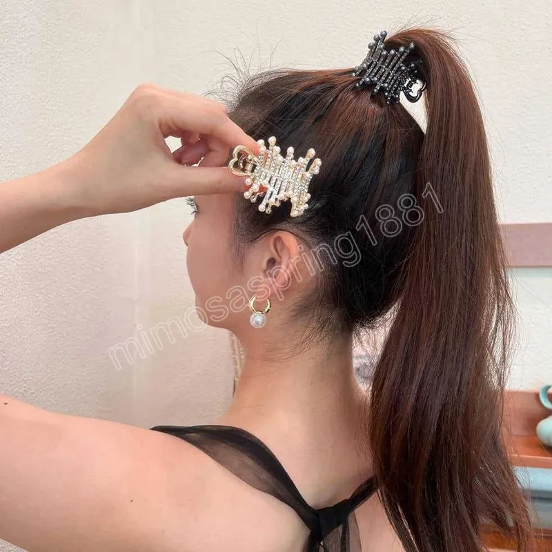 Fashion Metal Hair Claw Women Girls Clamps High Ponytail Clip Fast hårnål Claw Advanced Sense Hair Accessories Headwear