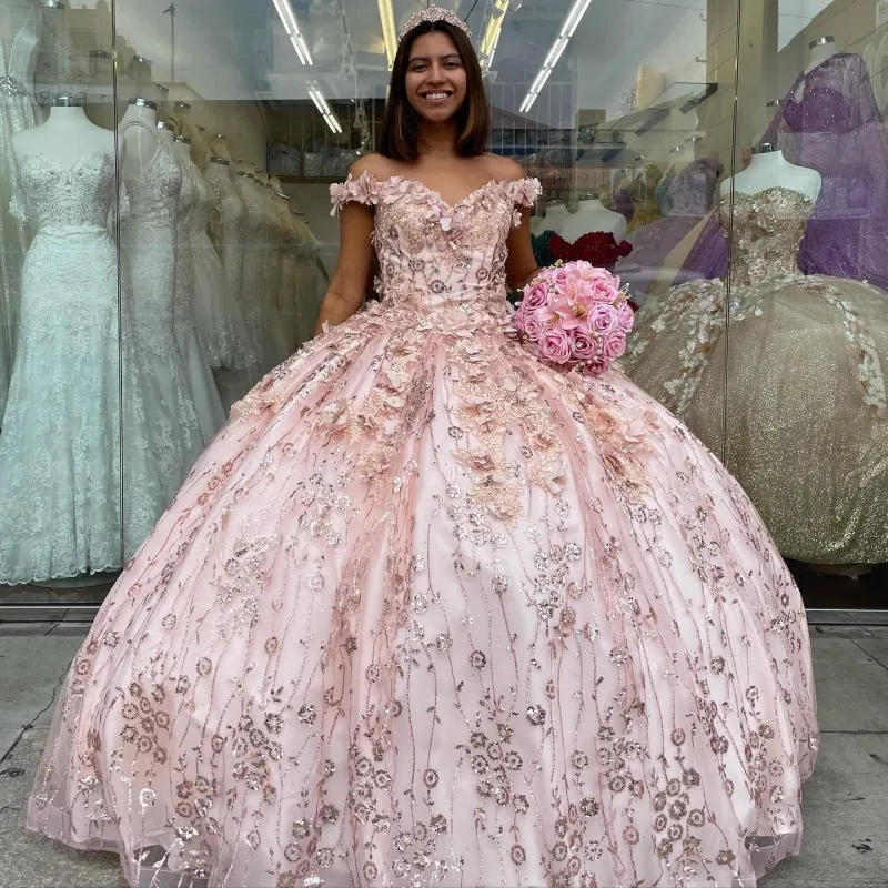Różowa sukienki Quinceanera suknia balowa sukienka urodzinowa sukienka koronkowa ukończona suknia ukończenia ramion quinceanera de 15 anos