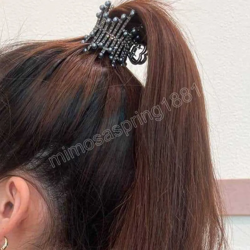 Mode métal cheveux griffe femmes filles pinces haute queue de cheval pince fixe épingle à cheveux griffe sens avancé cheveux accessoires chapeaux