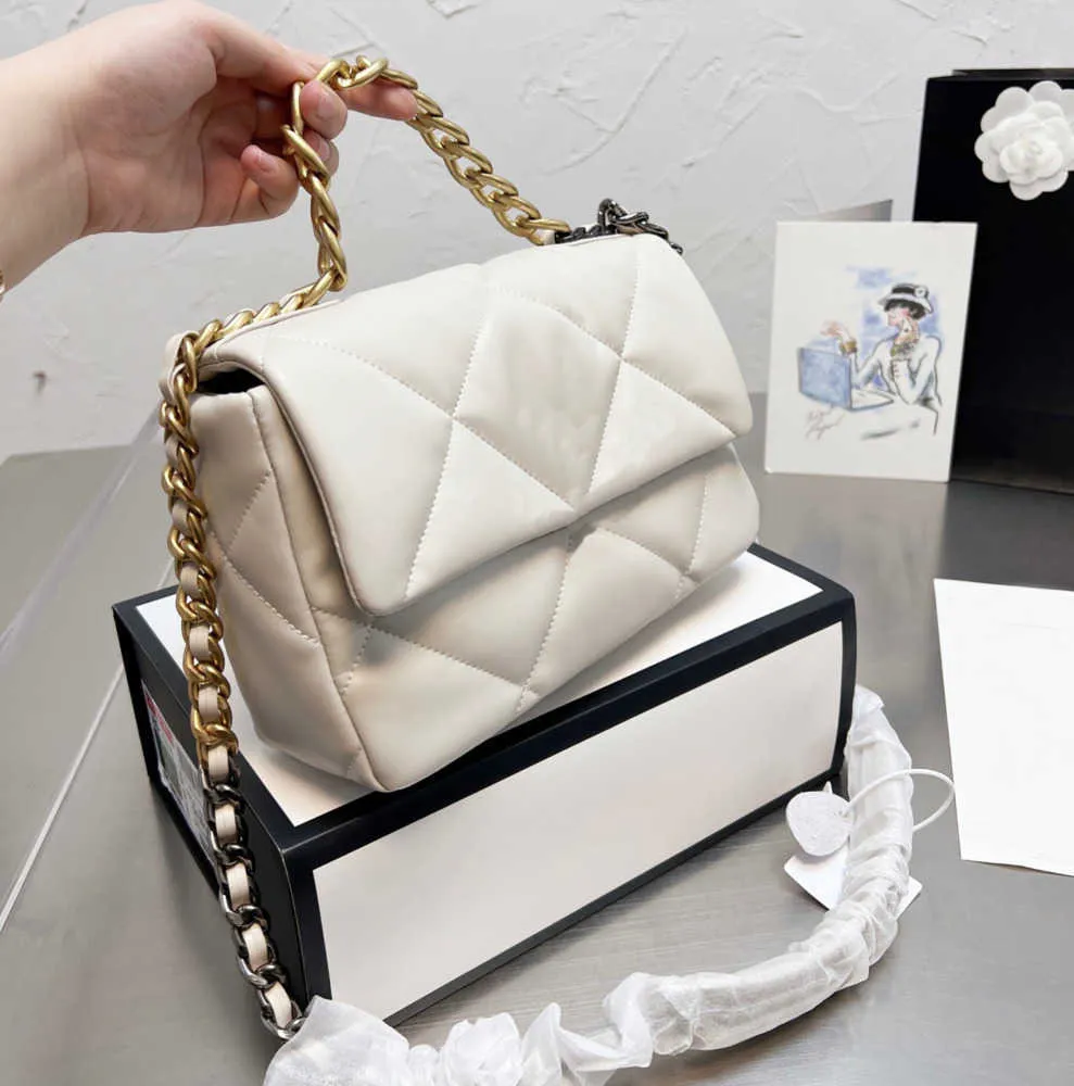 Diamond Lattice bag V-shape Losange Bags Messenger Designers de luxe Quality Womens Knitting chains Sacs à main en fil mère portefeuille cossbody