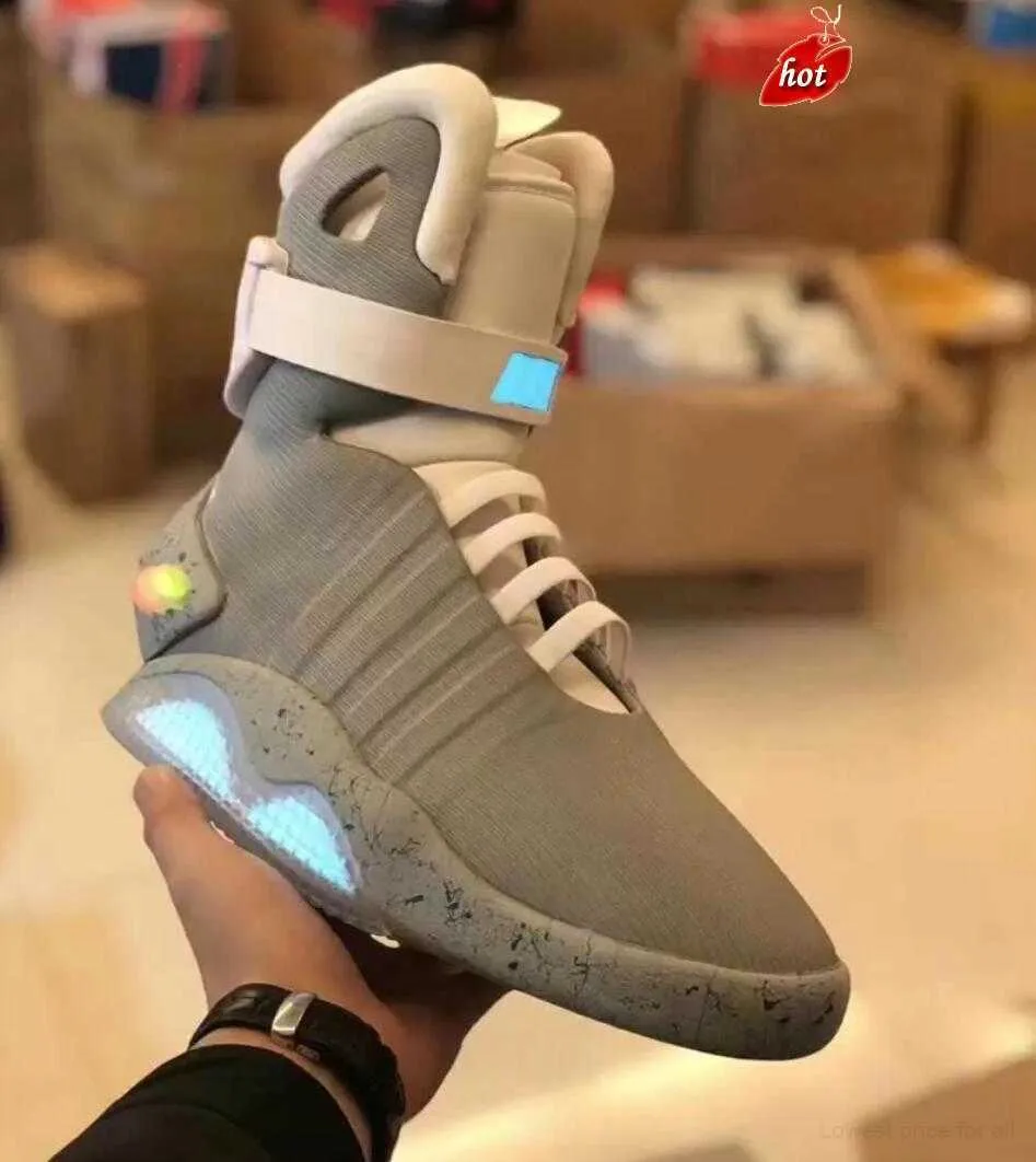 2023 NUOVE scarpe da ginnastica Air Mag con lacci automatici Le riviste aeree di Marty Mcfly Ritorno al futuro Scarpe Led Mens Glow In The Dark Nero Rosso Grigio Stivali High-Top Uomo con scatola