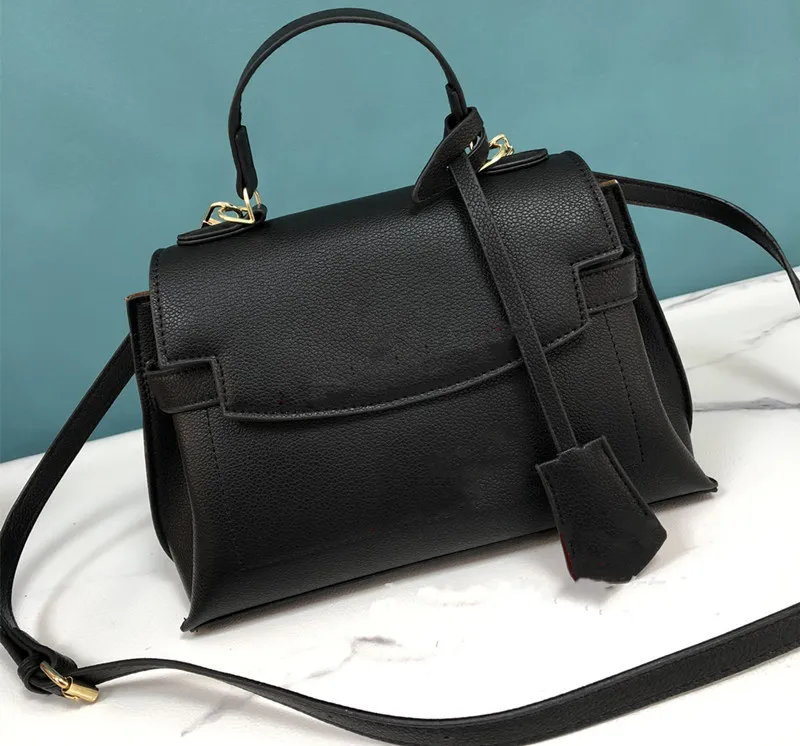 Bolso de mano de PU Bolsos de diseñador de moda Bolso retro para mujer Nueva moda Bolso de mano Casual Un hombro Crossbody Pequeño bolso cuadrado al por mayor