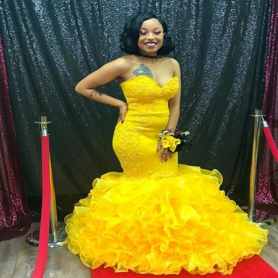2020 Bright Yellow African Black Girls Mermaid Prom Dresses With Organza Ruffle kjol Sweetheart Dubai Arabic Plus Size Evening Go268V