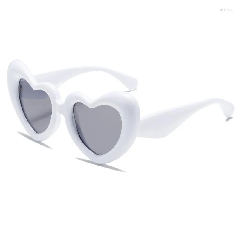 النظارات الشمسية 2023 أحب أوروبا القابلة للنفخ والولايات المتحدة للأزياء الحماية UV UV400Y2K Retro Peach HEART