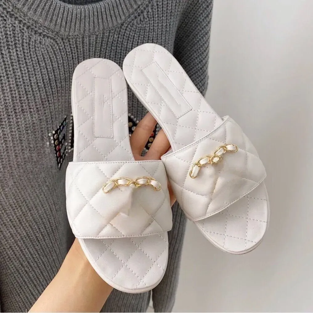Designer Womens Sandals Luxury Ringer Chain Beige Slippers In
