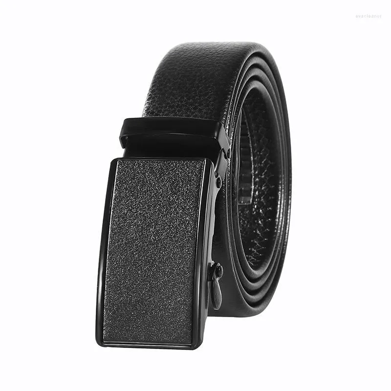 Bälten Fashion Automatic Buckle Men's Belt Design Young People's mångsidiga svarta slitsträckta A2809