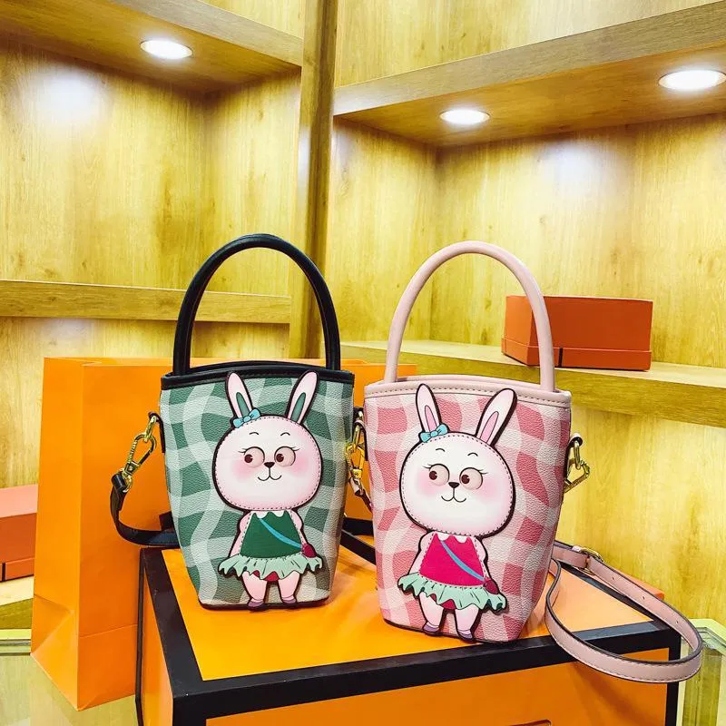 vente en gros dames sacs à bandoulière 2 couleurs mignon dessin animé lapin téléphone portable porte-monnaie petit sac seau à carreaux frais populaire couleur assortie sac à main en cuir 6838 #