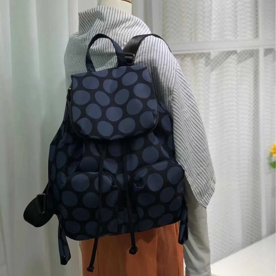 Zaini con patta e coulisse Borsa da viaggio di grande capacità Zaino per il tempo libero leggero in tessuto di nylon coreano Donna 230615