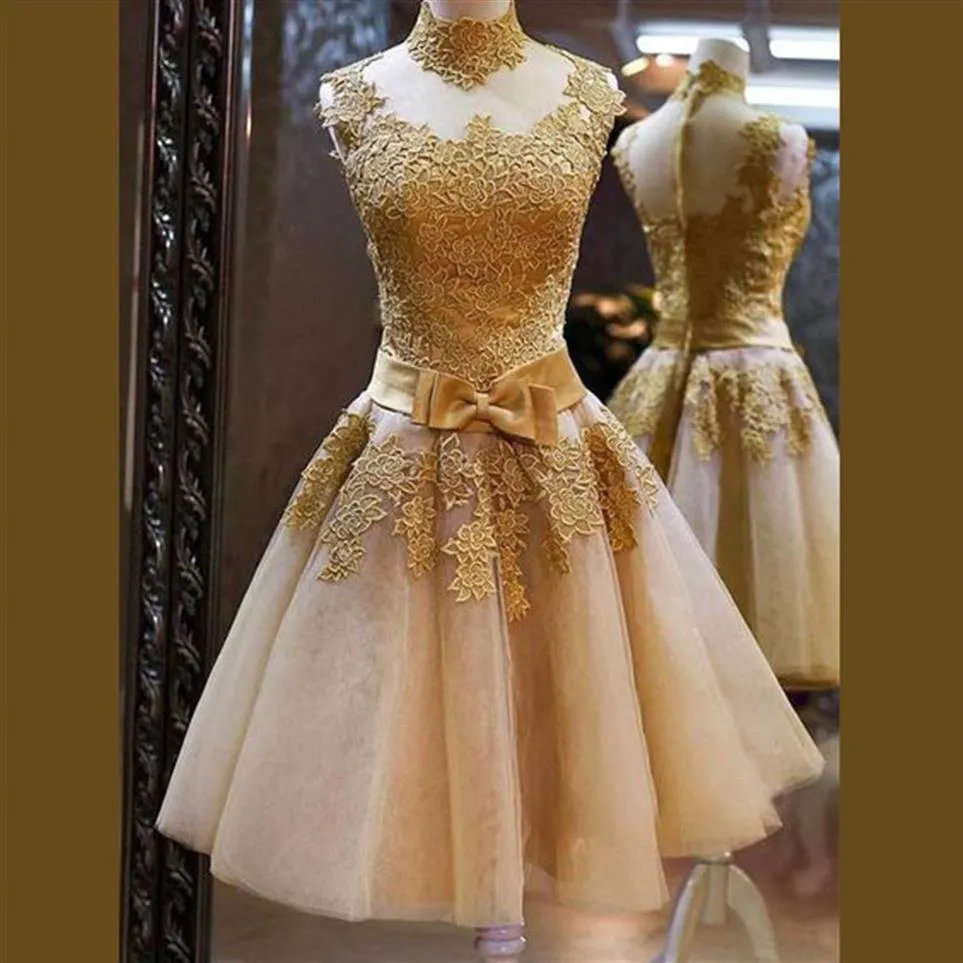 2018 Elegant Homecoming Dresses For Teens High Neck Sheer Neck With Gold Applique Short Prom Dresses Tiered With Bow Sash Cocktail258w