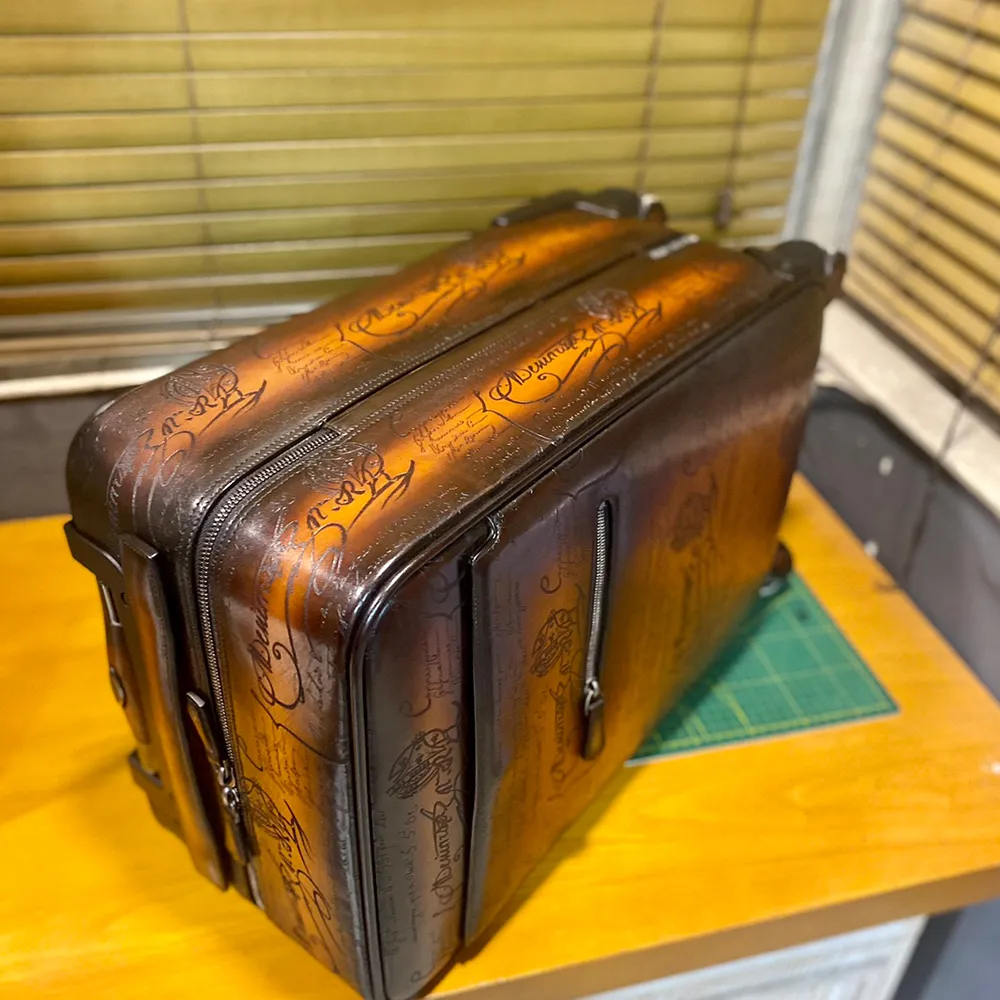 DHgate Berluti FORMULA Leather Trolley Case Unique Design Combination with Briefcase Draw Bar Frame Pure Handmade Genuine Leather Travel Case Bags Luggage Accessories