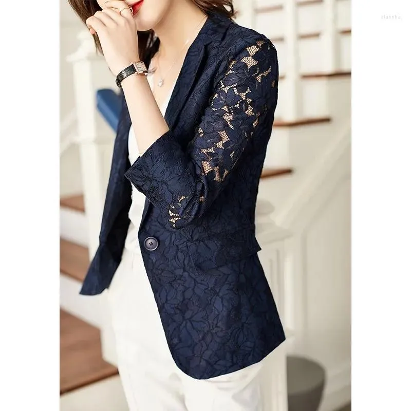 Ternos Femininos Lace Jaqueta Feminina 2023 Outono e Verão Temperamento Protetor Solar Oco Azul Feminino Blazer Feminino Tops Elegante