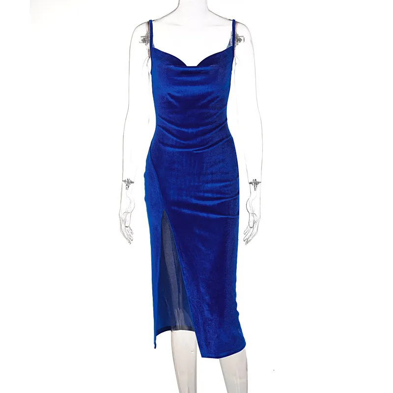 iridescent velvet dress blue Does anyone know where to buy iridescent velvet? I know where to get  iridescent silks like taffeta and dupioni but have spent a lot of time  searching for velvet : r/sewing