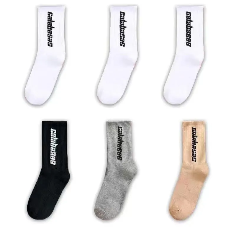 Men Socks Designer Socks Mens Socks For Men mode Letter In Tube Socks Sports Socks Mixed Color Classic Black and White Grey Polychrome Sweat Absorbing Breating