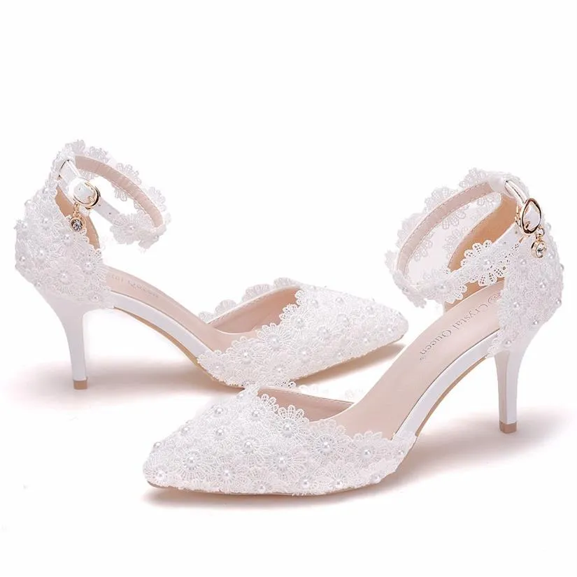 Tillbehör önskar Amazon White Lace Wedding Shoes A Word Strap Stiletto Heel pekade Toe Bridal Wedding Sandals 9cm Pumpar Bridal Weddi267f