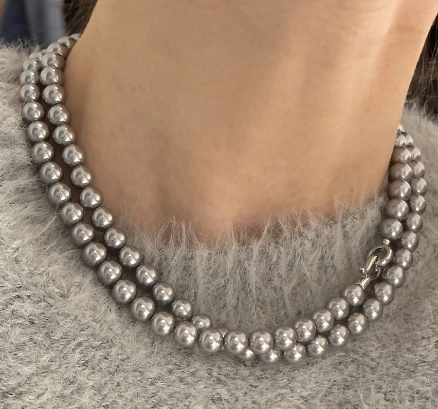 Całkowicie mecz srebrny szary, mocna lekka perła Metody noszenia lekkie luksusowe francuskie długie dwupłodne naszyjnik Nisza sweter