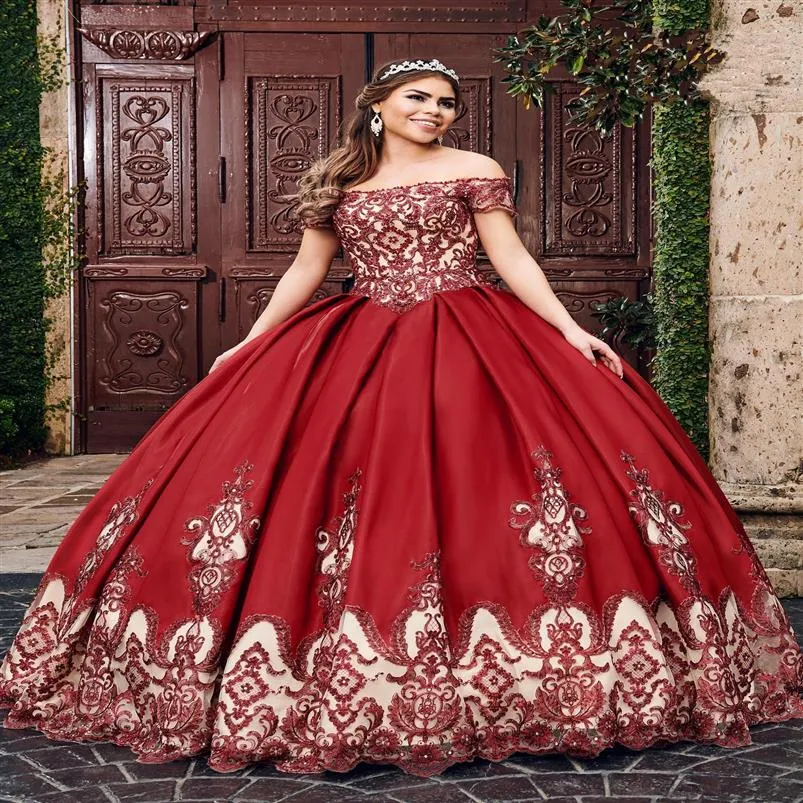 2020 Wine Red Nude Ball Gowns Vestidos de Quinceanera Dresses Lace Applique Pärled Crystal Off the Shoulder Short Sleeve Sweet 16 313V