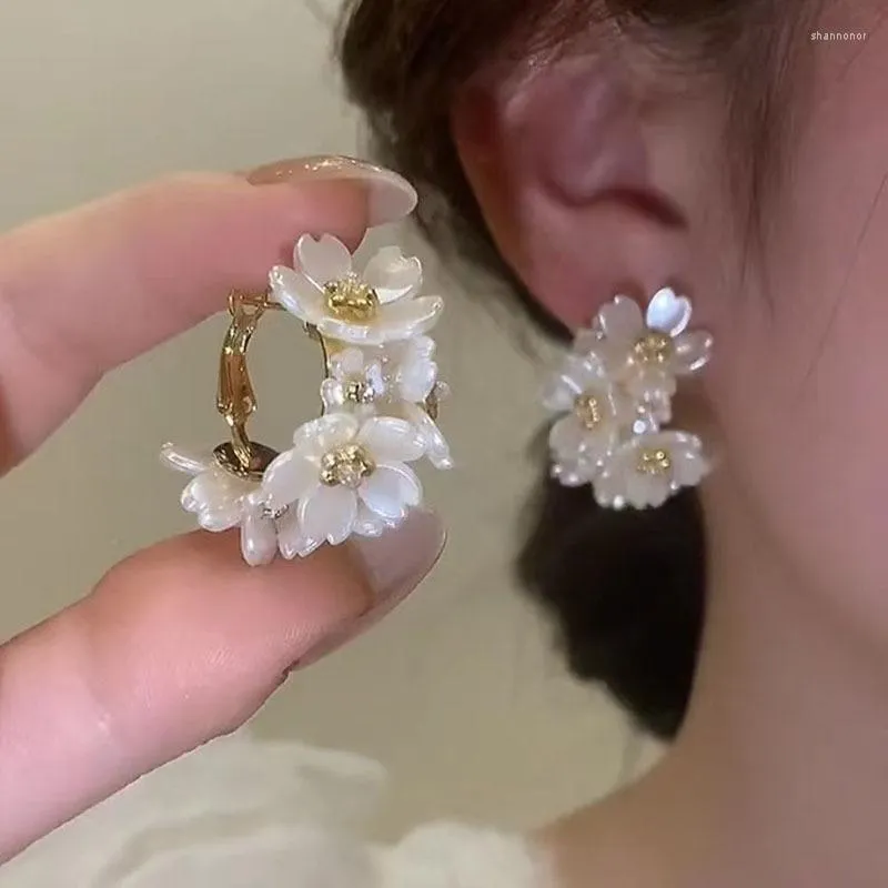 Stud Earrings White Pink Flower For Women Charm Earring Girl 2023 Korean Exquisite Wedding Party Sweet Jewelry Accessories