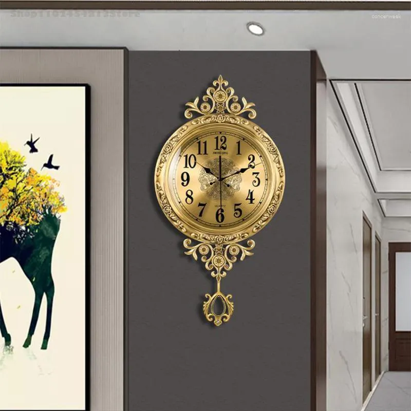 Luxury Brass Brass Clock Wall With Copper Accents European Style