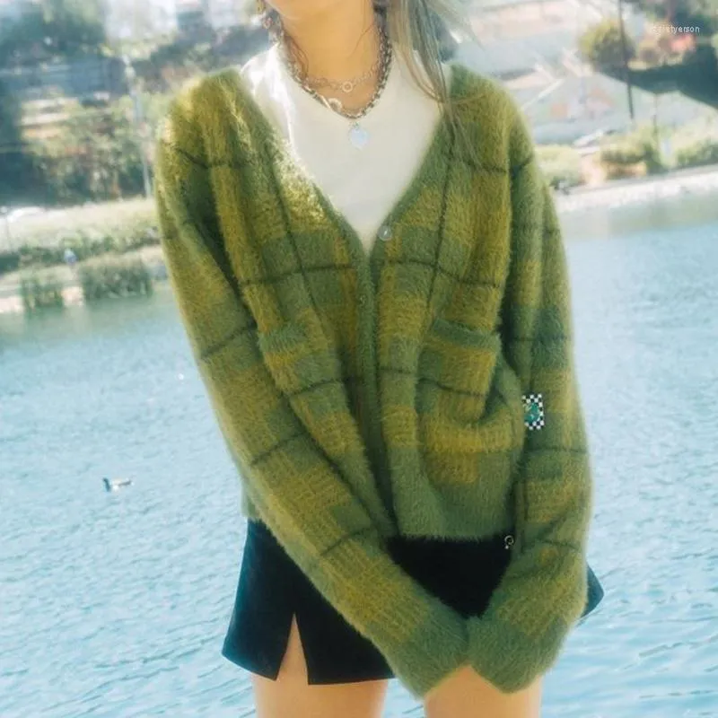 Vintage Warm Green Plaid Cardigan Front Button Cropped Knit Sweater for Women 2023 Collection