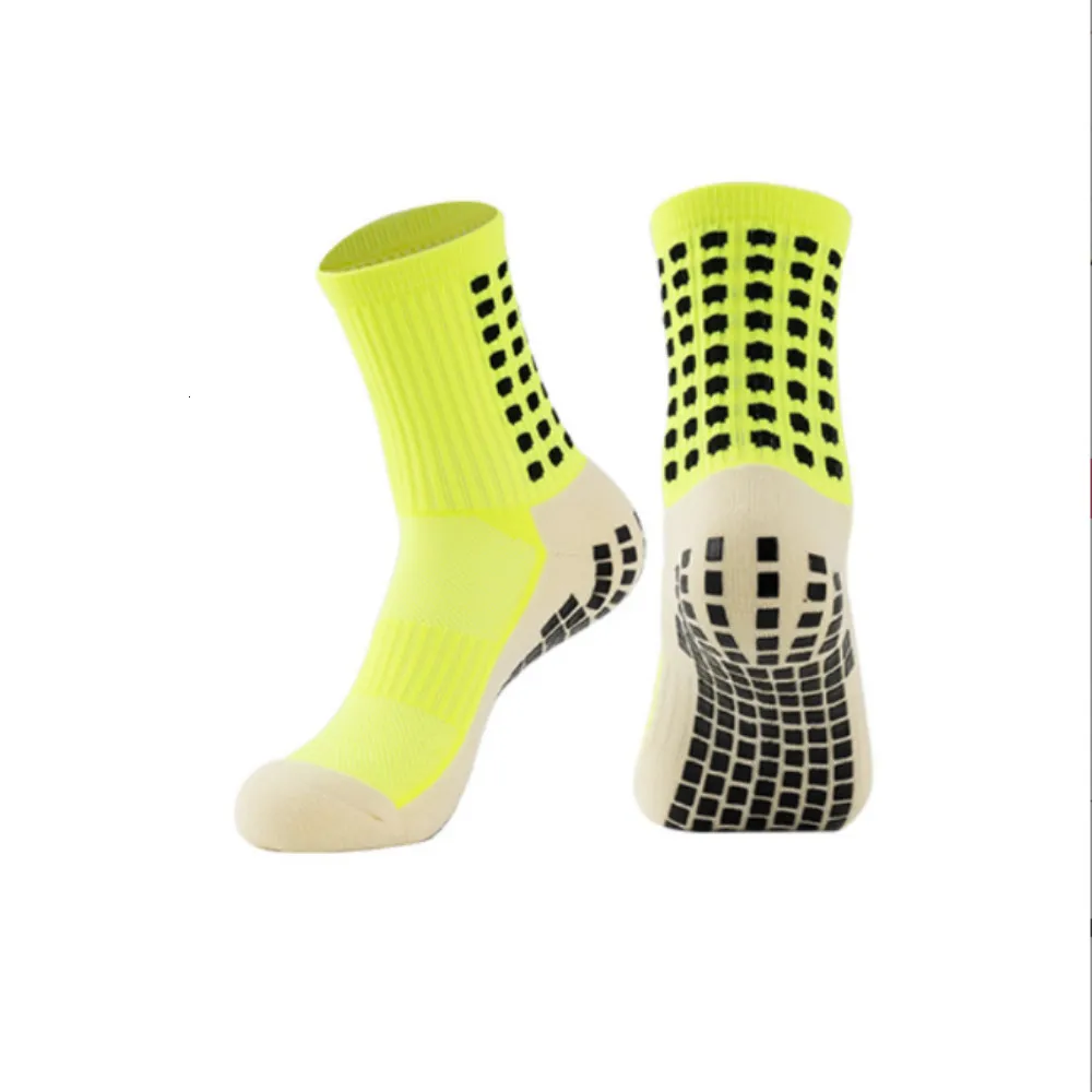 Skarpetki sportowe skarpetki piłkarskie Dozownik klejowy Skarpetki dla mężczyzn i kobiet w środkowej części cielęcia Anti Slip Running Sports Socks 230720