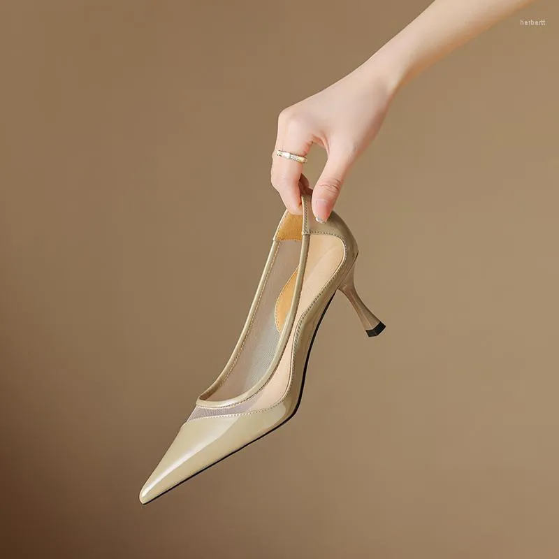 Sandaler 2023 Kvinnor naturläder 22-24,5 cm Cowhide Patent Mesh Pigskinn Cut-Out Point High Heels Summer Shoes