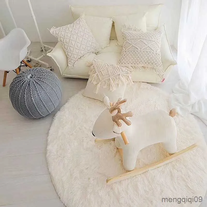 Dywany zagęszczone pluszowe dywany okrągłe dywan do salonu sofa podkładka stóp 2023 Puszysty miękki dla dzieci poduszka do sypialni balkon wiszący mata R230725