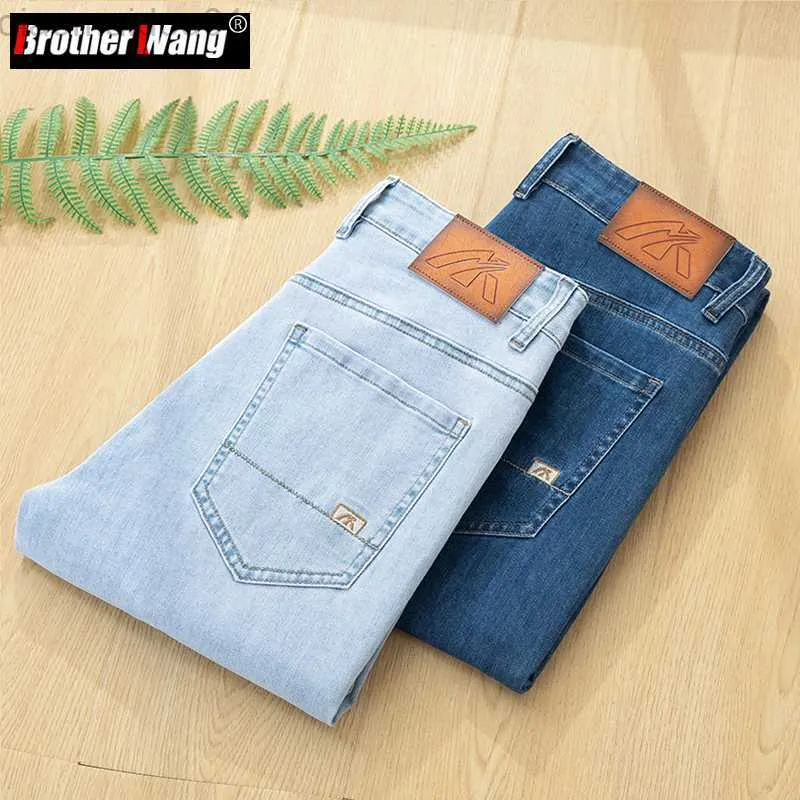 Jeans da uomo stile classico estate jeans elasticizzati blu chiaro da uomo 2023 pantaloni in denim di alta qualità in cotone casual di nuova moda marca maschile L230724