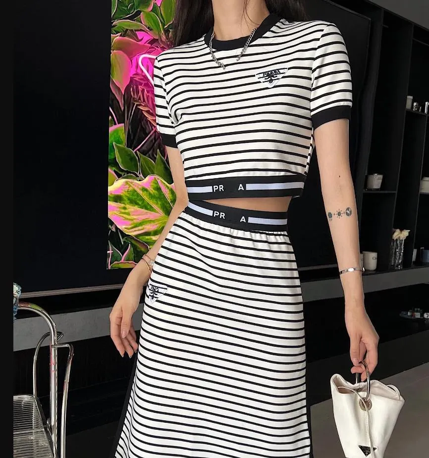 Big Sale Two Piece Dress Spring Summer Fashion Stripe Short Top Ribbon kjol Casual Set