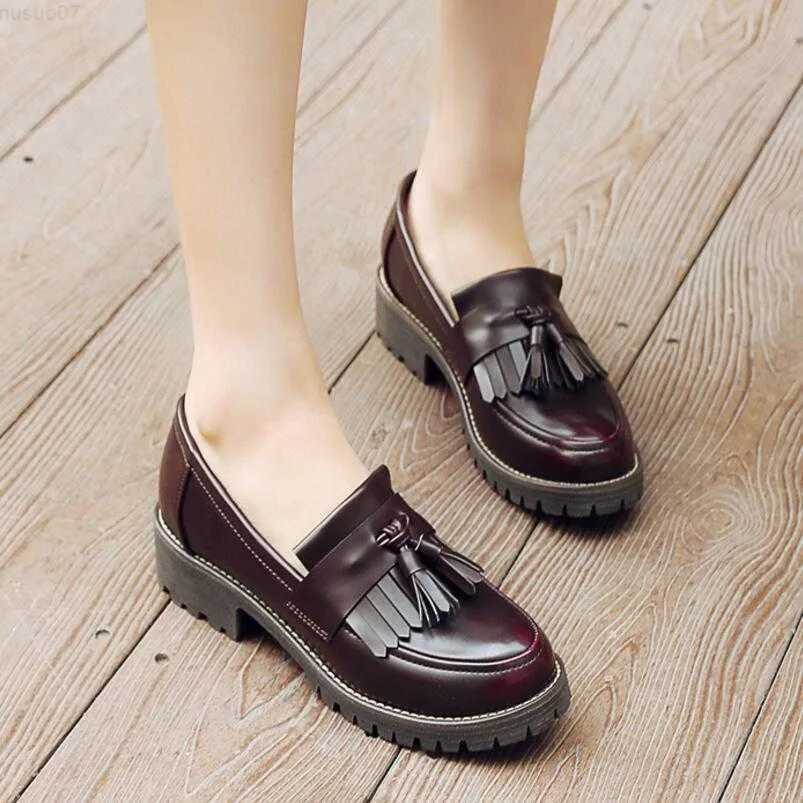 Dress Shoes British style fringe brogue shoes woman oxford platform leather shoes tassel flats college espadrilles women loafers size 42y617 L230724