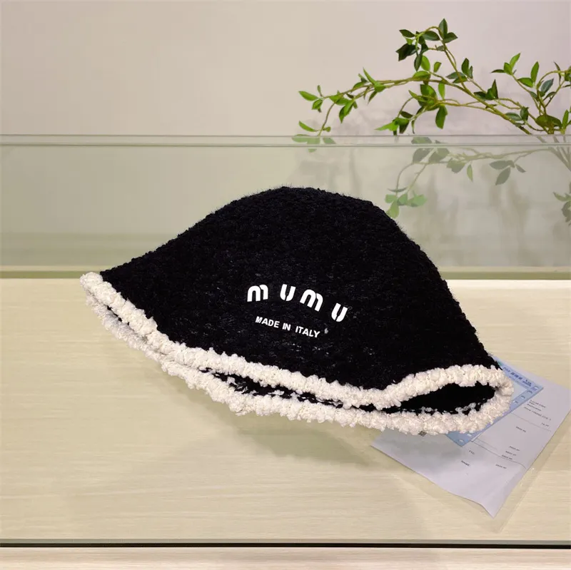 Diseñador Bucket Hat Lambhair Sombreros Mujer Bucket Hat Casual Fishermancap En forma de corazón Otoño e invierno Sombrilla Sun Cap Warm Black Hats