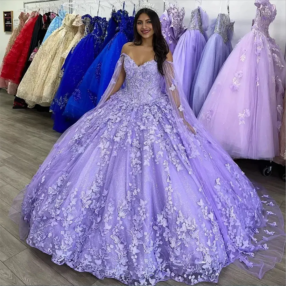 2023 Light Purple Butterflies Lace Quinceanera Dresses With Cap Beading Sweetheart Tulle Long Train Pagenat Prom Sweet 16 Dress Ball Gowns Puffy