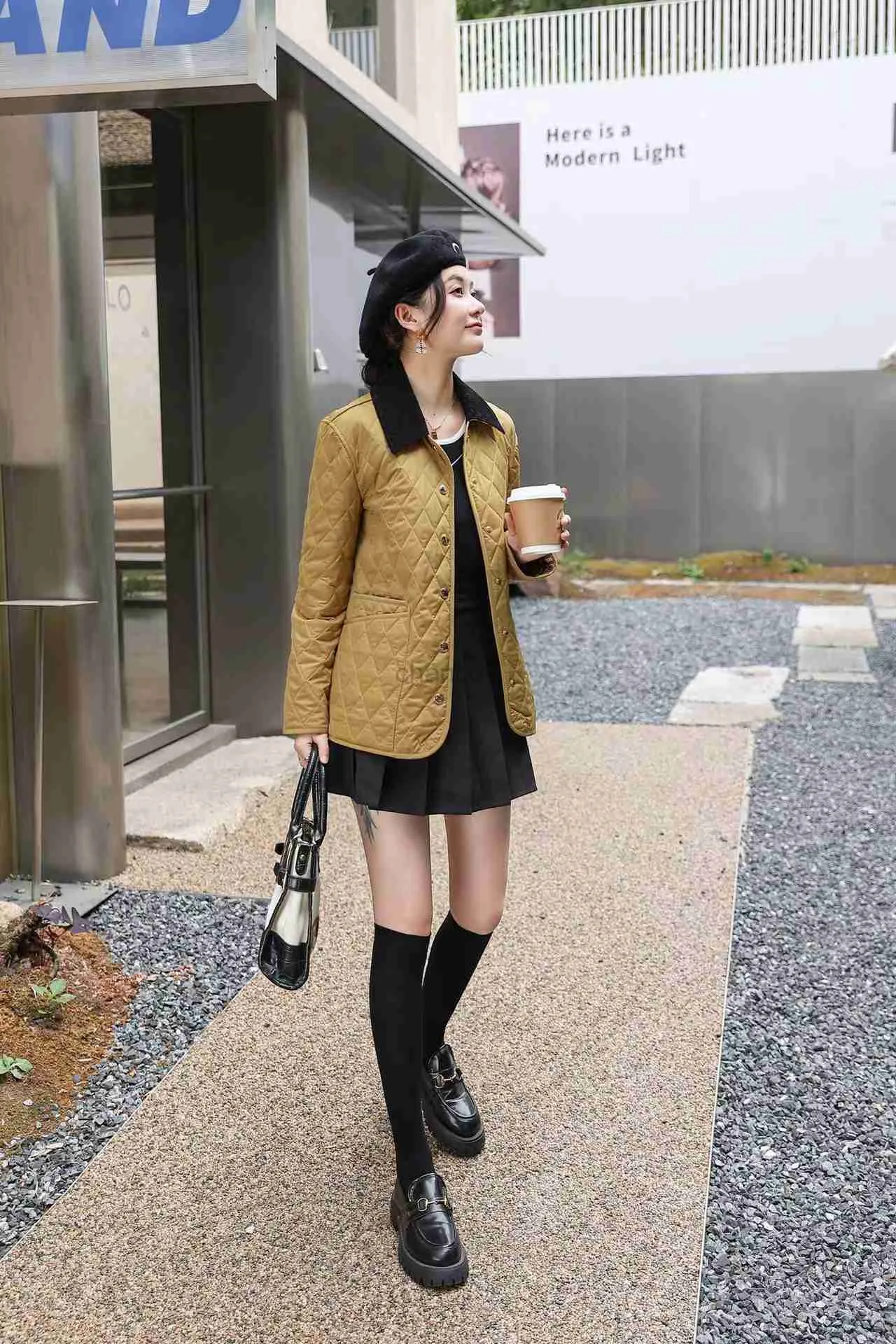 Piumino da donna Parka Diamond reticolo termico giacca in cotone corto cappotto spesso da donna HKD230725