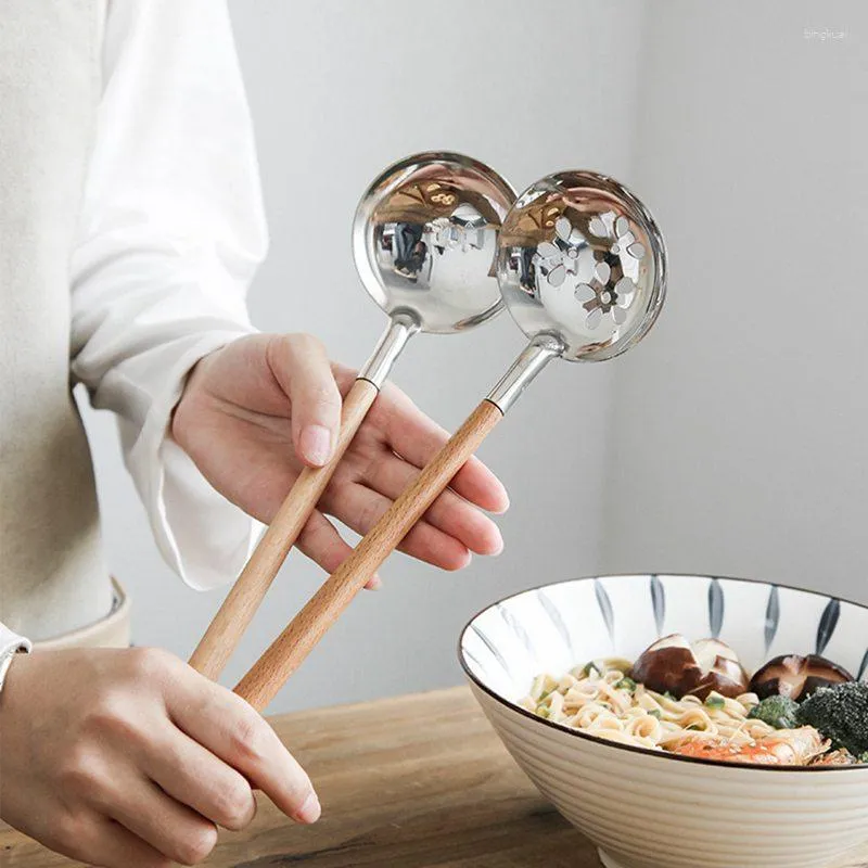 Lepels Roestvrijstalen soeplepel Japanse houten lange steel Eetlepels Vergiet Huishoudelijke potafvoer voor kookgerei