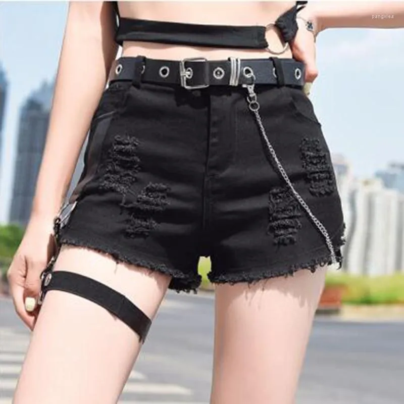 Kvinnors shorts Hög midja Kvinnor denim 2023 Summer Gothic Short Jeans Woman Plus Size Femme Belted Punk Girls With Chain