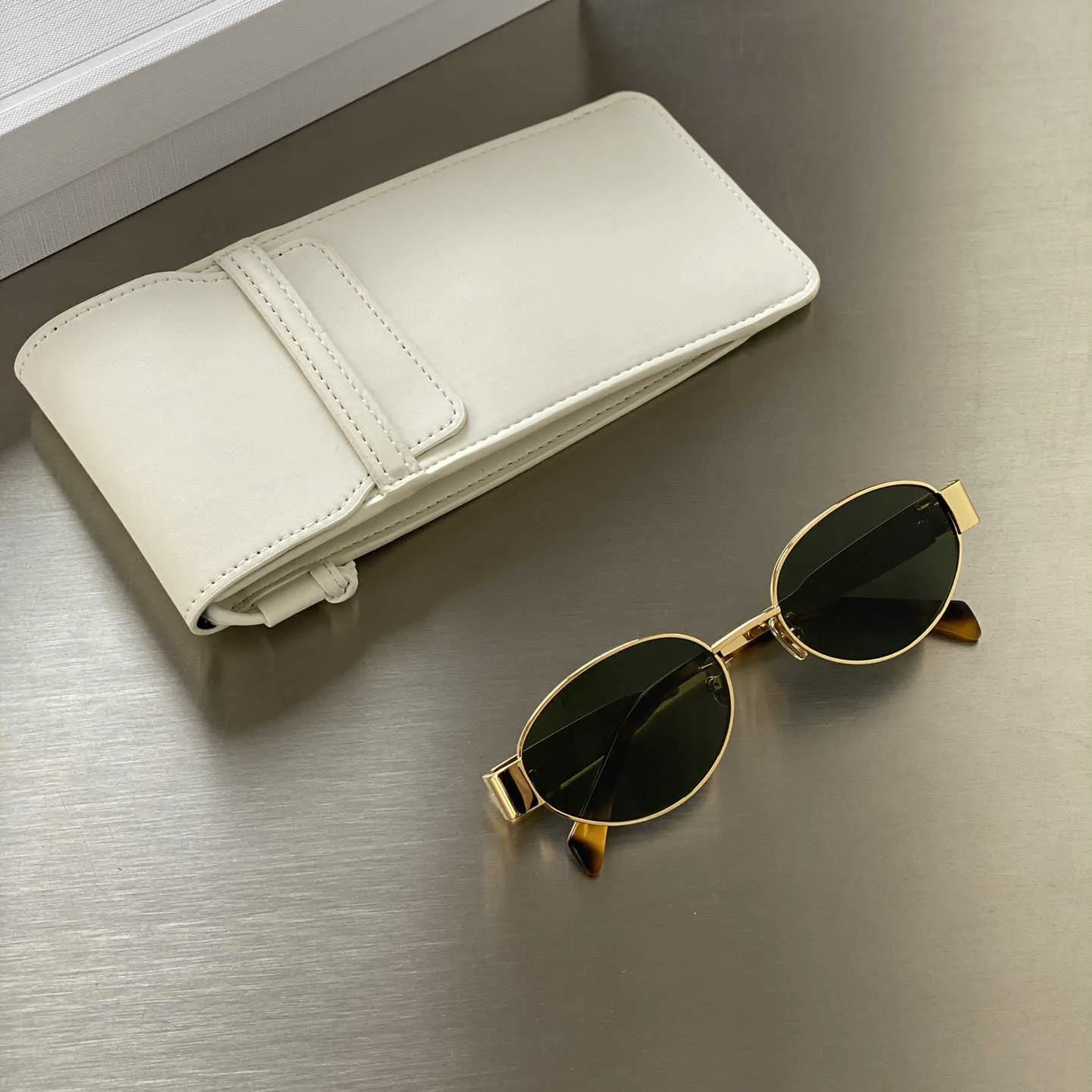 Mens Womens Oval Cat Eye Sunglasses Full Frame Plank Metal  display picture 2