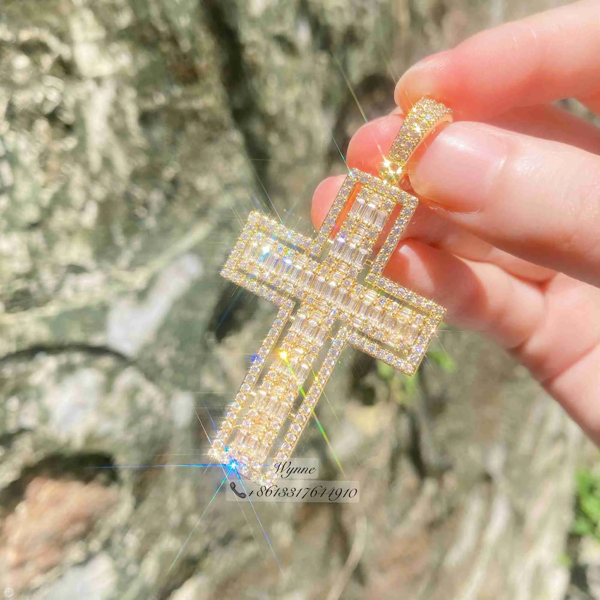 Custom Baguette Iced Out 925 Sterling Silver Vvs Moissanite Cross Pendant