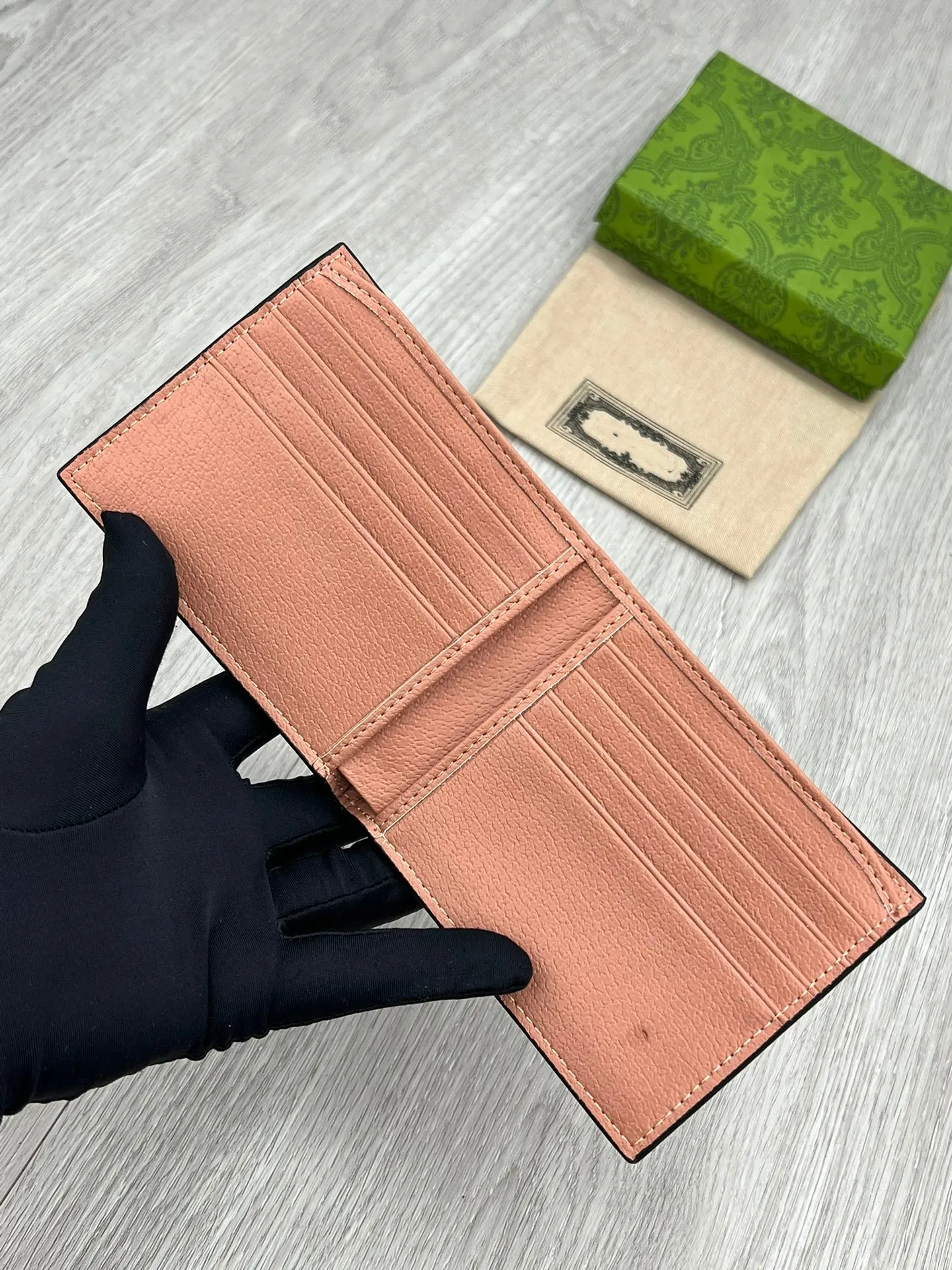 Famous Bags Women Short Wallets Metal Snap Fold Long Wallet Embroidered Letter Pink Clutch Bags Ladies Coin Purses Luxury Brand Female Purses Shoulder Bags Totes