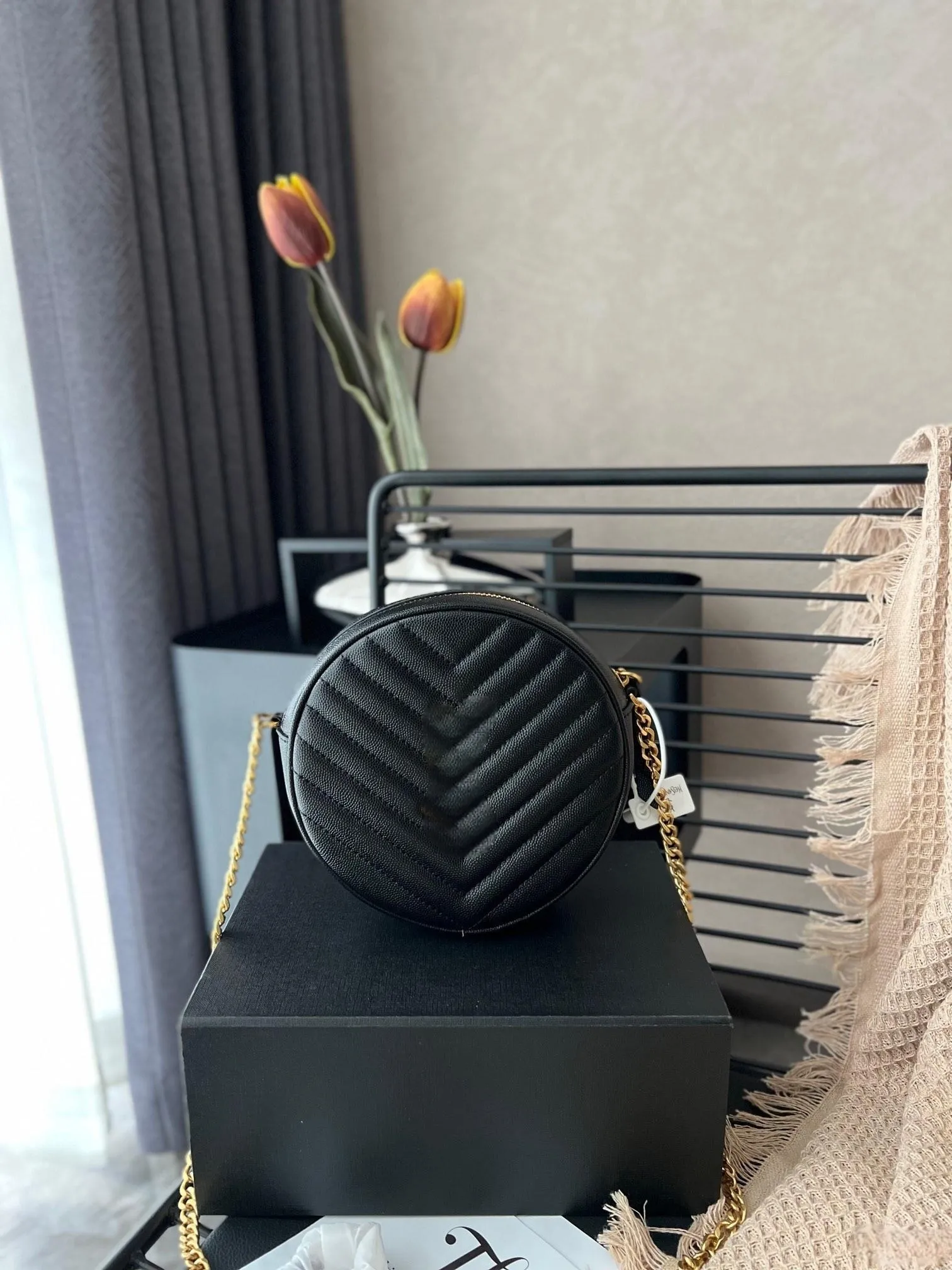 Designer Round Bag For Women Luxury Travel Handbag With Chain Mini Backpack Purse Socialite Shoulder And Crossbody Options From Huazhongbags88 37.2 DHgate.Com