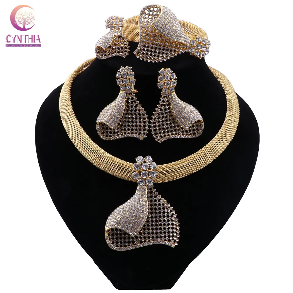 Bröllopsmycken set Cynthia Luxury Nigeria Dubai Jewelry Set Women's Wedding Bride Gold Necklace Armband Ring Set 230725