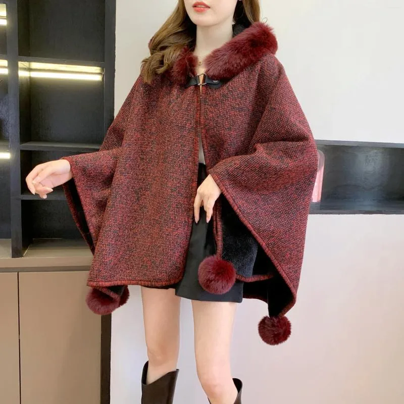 Foulards 6 couleurs femmes hiver doublure épaisse velours châle Capes fausse fourrure boule ample Streetwear Plus longue femme corne bouton manteau