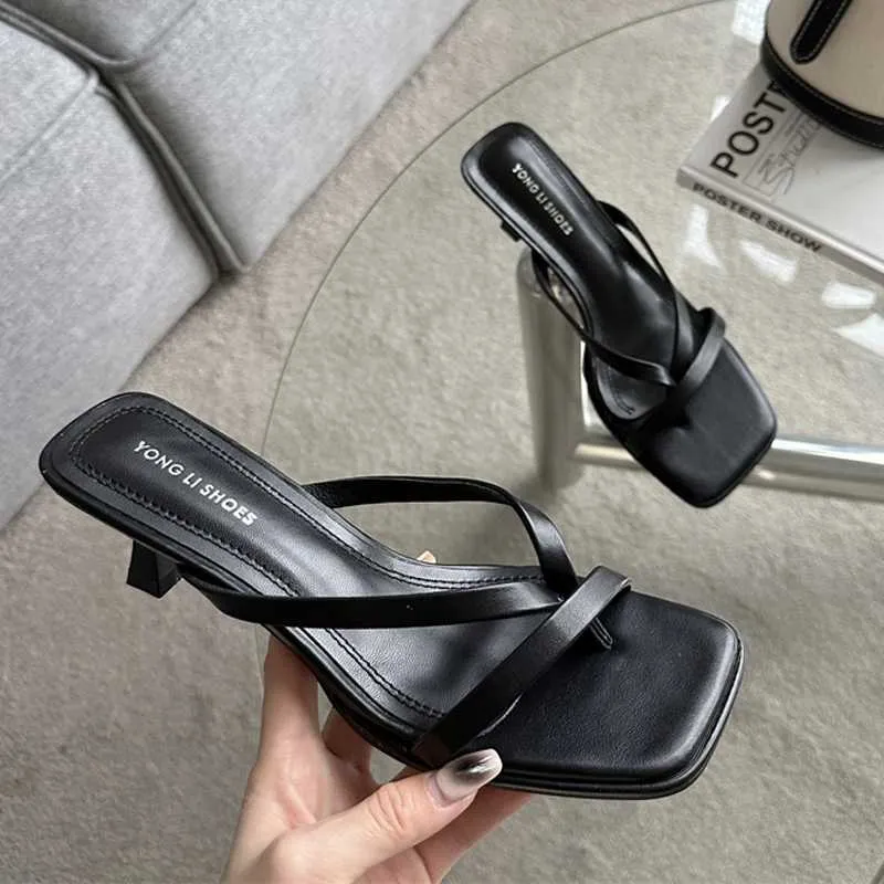 Talltor kvinnor tå post sandal- stödjande damer ortotiska sandaler låga klackar flip flop heeled tofflor l230725