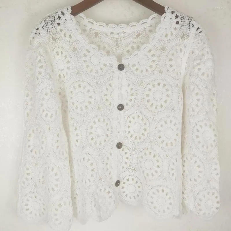 Chemisiers pour femmes Top à simple boutonnage Dame Automne Printemps Élégant Crochet Cardigan Évider Dentelle Tricoté Avec