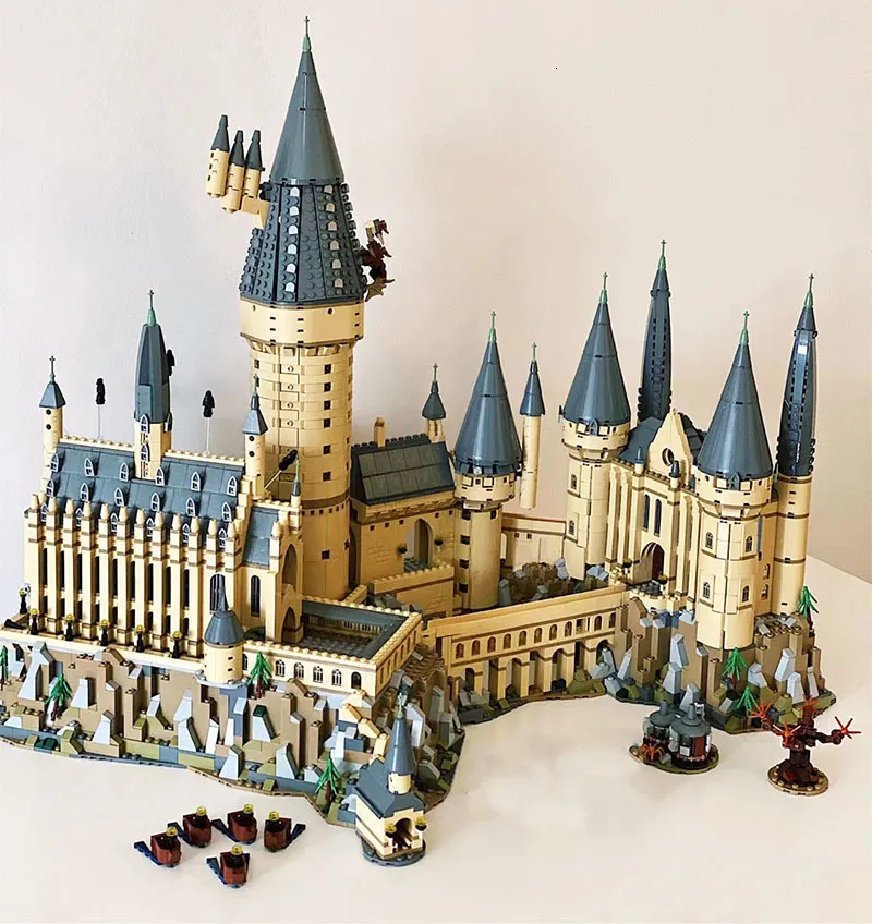 Blokken Met Licht Klassieke Bouwsteen Kasteel Model Set 6020 Stuks Compatibel 71043 Assemblage City Bricks Kerst Kid Speelgoed Gift 230724