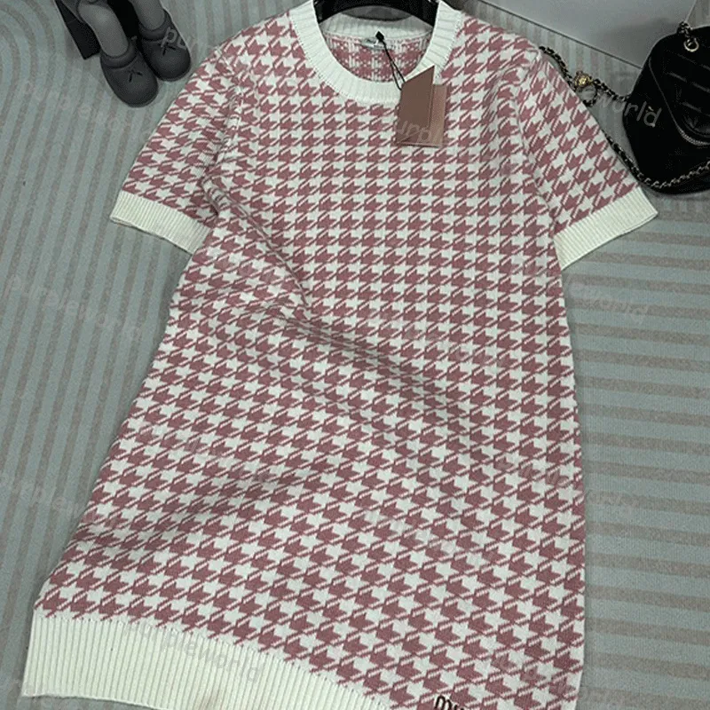 Women Casual Pink Dresses Classic Knit Dress Fashion Letter Pattern Summer Short Sleeve High Quality Womens Clothing