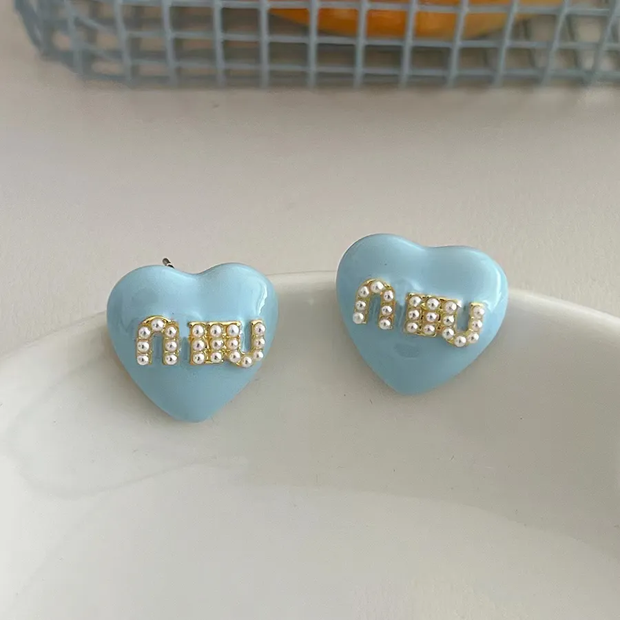 Utsökta kärleksbrev Pearl Blue Drop Glaze Peach Heart Niche Designörhängen 2023 Nya smycken