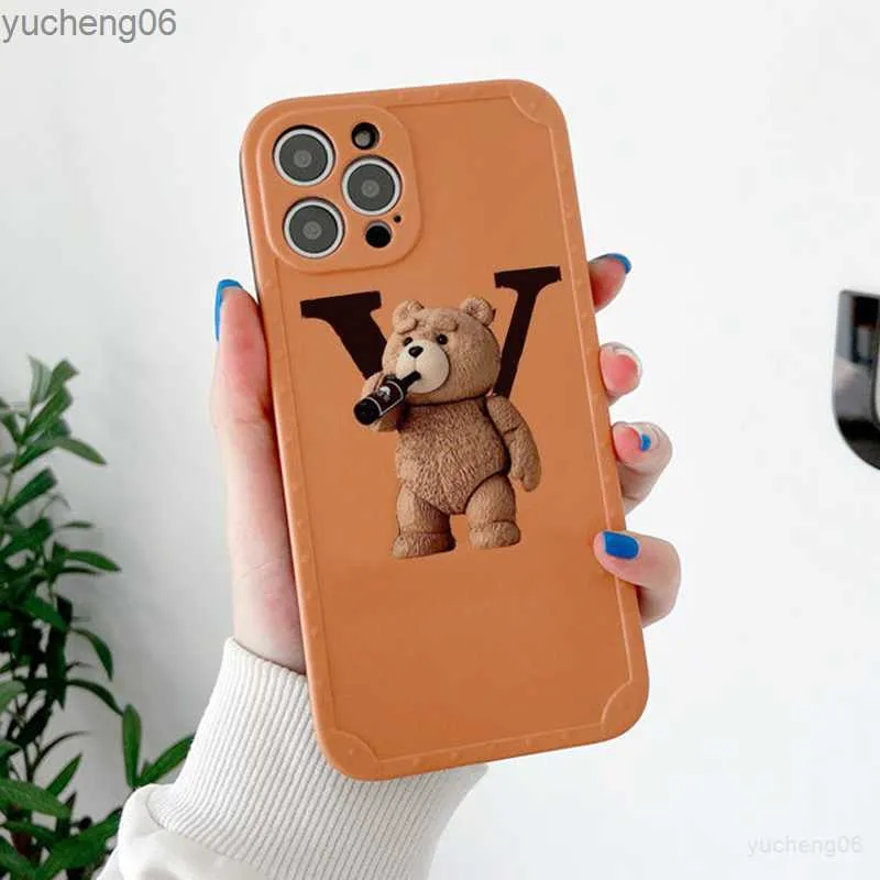 Designers Fashion Phone Cases IPhone 13 Pro Max Couverture de téléphone portable Luxurys Lettre Bear Phone Case Pour 12 11 XR X XS 7 8 P Plus 21122154XS 101