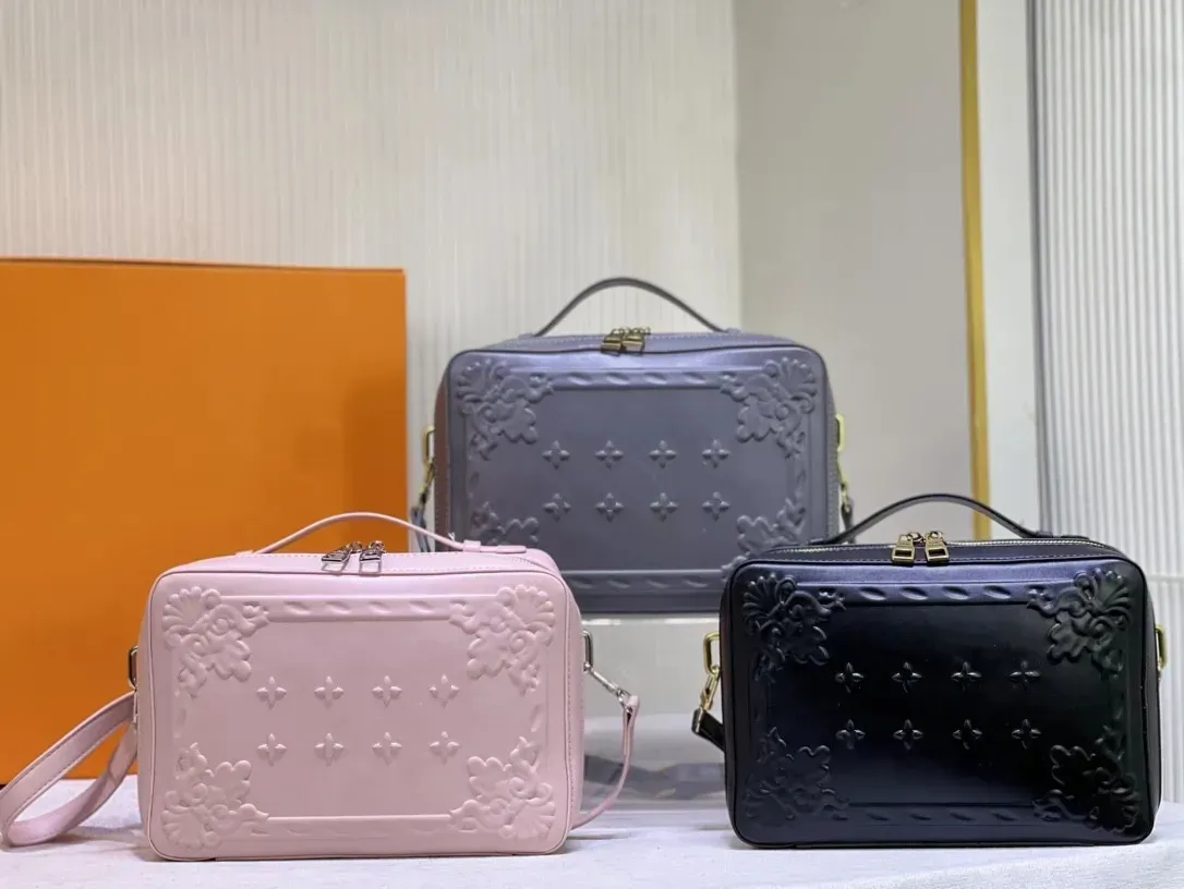 Mężczyzn rączki miękka torebka turebka miasto keepall torba sac plat tote wytłaczana kobiety oryginalna skóra relief designer ramię Crossbody Portfel M44955