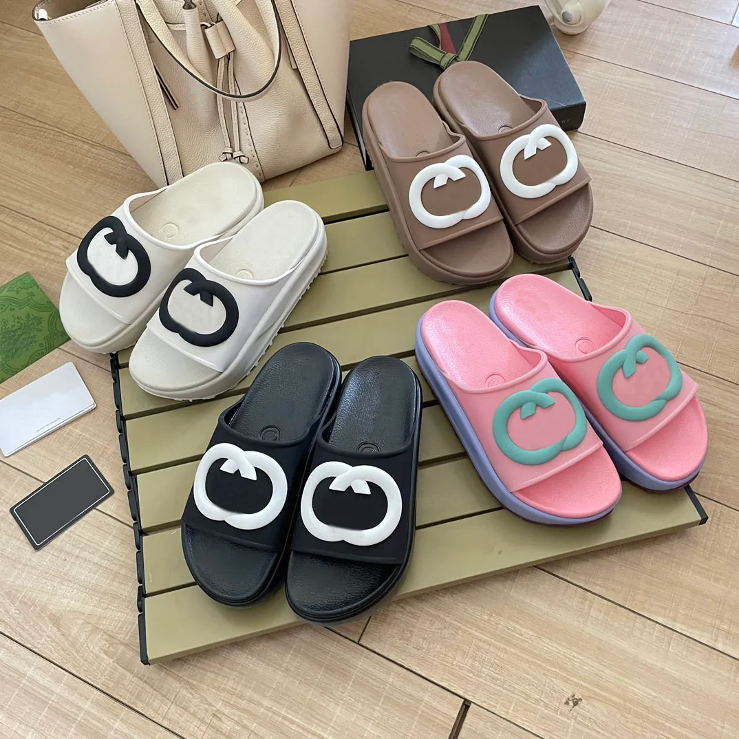 2023 Europe and the United States fashion brand women's new casual all-height flip-flops designer thick sole sandals beach shoes