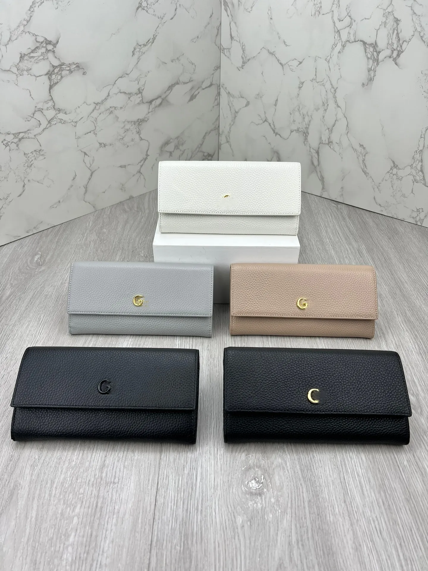 Luxury Bags Women Short Wallets Metal Snap Fold Wallet Multi Card Large Capacity Zipper Wallet Ladies Wallets Colored Coin Purses Pocket Clutch Bags Zipper Pocket